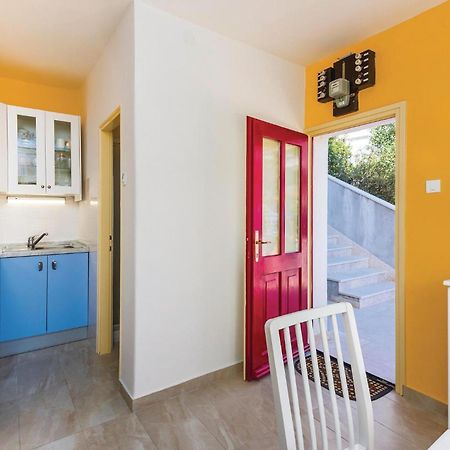 Lovely Apartment In Rabac With Kitchen Esterno foto